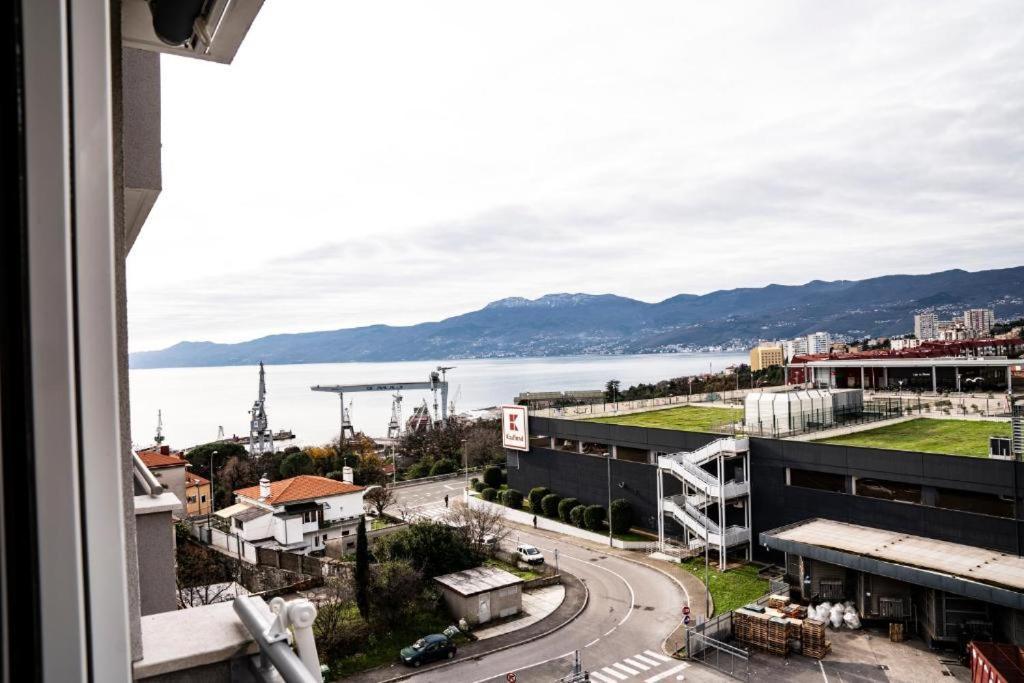 Apartment West Rijeka Luaran gambar